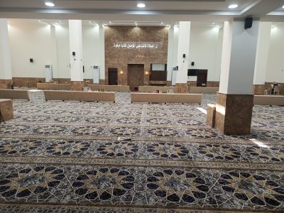 جمعون المصلين يؤدون الجمعة الاولى في مسجد مدكر العصيمي بالشرائع