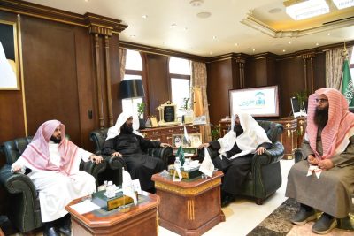 معالي رئيس الشؤون الدينية يطّلع على جهود مجلس الحلقات بالمسجد النبوي