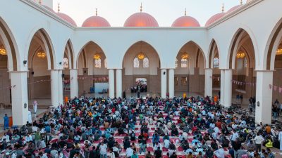وزارة الشؤون الإسلامية تنظّم موائد الإفطار في جوامع ومساجد المملكة