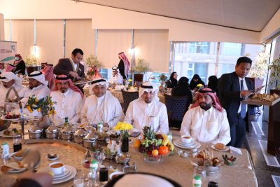 صحفيو مكة يحتفون بالإفطار الرمضاني من أعلى وأروع إطلالة بالعالم