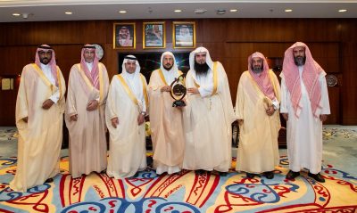 وزير الشؤون الإسلامية يتسلّم درع “الشخصية العالمية المؤثرة” في خدمة القرآن الكريم