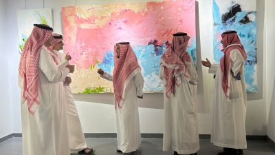 “حتى لا يزول الربيع”.. معرض تشكيلي يختتم فعالياته في الطائف بلوحة فنية استثنائية