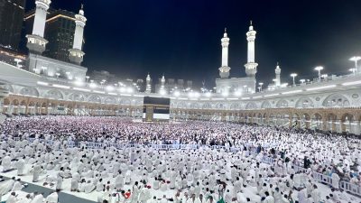 عين على الحرم” صلاة المغرب اليوم”