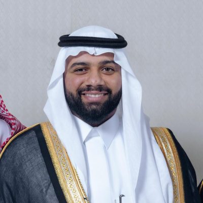 {المزيعل} يُرزق بمولودة