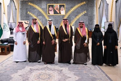الأمير سعود بن نهار يستقبل مدير عام مراكز التنمية .