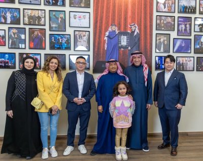 فنان العرب برفقة عوده في “جلسة شعبيات” ماذا اهدى جمهوره؟ بحفل رعته هيئة الترفيه من تنظيم روتانا