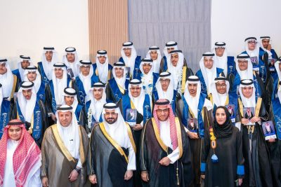 برعاية سمو محافظ الأحساء وكيل المحافظة يشهد حفل تخريج طلاب أكاديمية الكفاح المتوسطة تحت شعار “طموح”