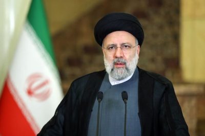 وفاة الرئيس الإيراني ووزير خارجيته في تحطم المروحية