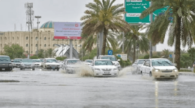الأرصاد: أمطار وسيول في مكة والباحة خلال ساعات