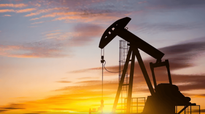 تراجع أسعار النفط وسط مخاوف من تباطؤ الطلب بأمريكا