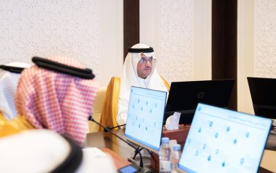 سمو الأمير سعود بن طلال يطّلع على مشروعات الري التنموية بالأحساء