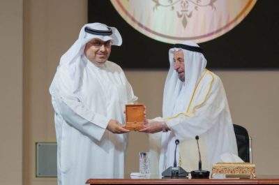 الشاعر السعودي محمد ابو شرار : النص الحقيقي في الشعر يجب ان يجمع بين الجمال والقيمة في الكلام والمعنى