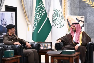 الأمير فواز بن سلطان يستقبل مدير شرطة محافظة الطائف