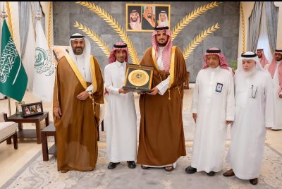 مُحافظ الطائف يلتقي رئيس وأعضاء جمعية أمراض وغسيل الكلى الصحية