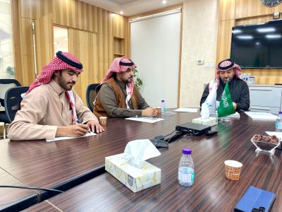 العيون الخيرية تناقش فرص ” تمكين ” المستفيدين مع إدارة المدن الصناعية بالأحساء (مدن)