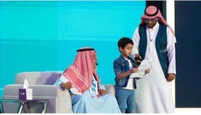 تجارب وقصص نجاحات تثري ورش العمل في معرض جازان للكتاب 2025