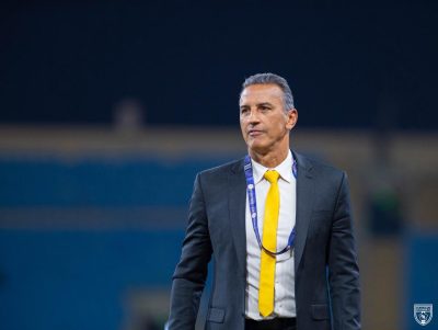 الذئاب بقيادة شاموسكا تصل لصدارة الدوري مؤقتاً،.