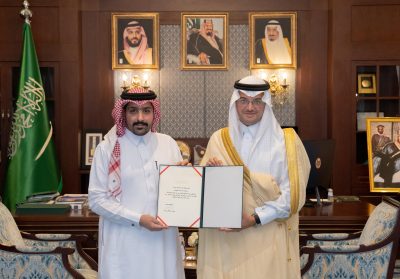 سمو محافظ الأحساء يكرّم مواطنًا تبرع بإحدى كليتيه لأخيه