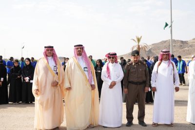 بتنظيم بلدية بيشة ٢٠٠٠ متطوع يتسابقون للمشاركة في رسم خريطة المملكة بمناسبة اليوم الوطني ٩٥