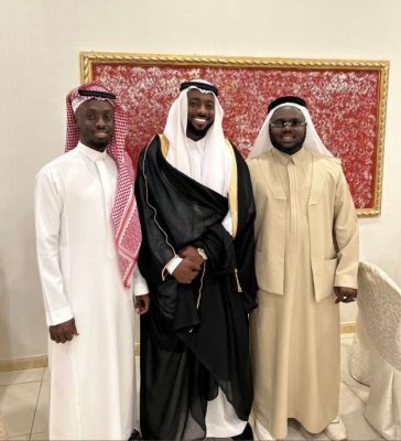 آل التمبكتي يحتفلون بزفاف الشاب “عبدالله علي” في أجواء عائلية مبهجة