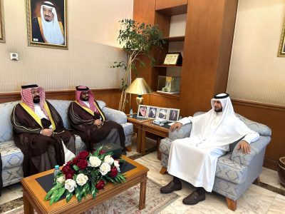 محافظ القطيف يطّلع على مبادرة «عسل المانجروف» واستعدادات مهرجان روبيان الشرقية 2025