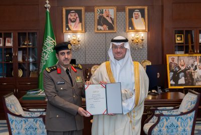 سمو محافظ الأحساء يكرّم مساعد مدير شرطة المحافظة السابق