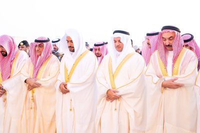 ‎سمو محافظ الأحساء يؤدي صلاة عيد الفطر المبارك