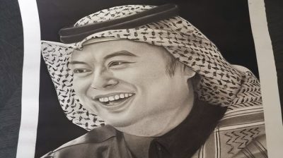 مرتديًا الزي السعودي.. سفير الصين بالمملكة: إلى اللقاء أيتها السعودية العزيزة