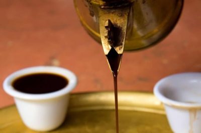 يصيب الجهاز العصبي.. دراسة: القهوة قد تحميك من هذا المرض الخطير