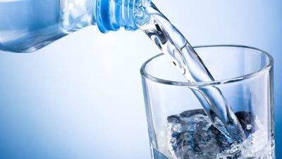 ما كمية الماء الضرورية لأجسامنا يوميًّا؟.. دليل بريطاني يوضح