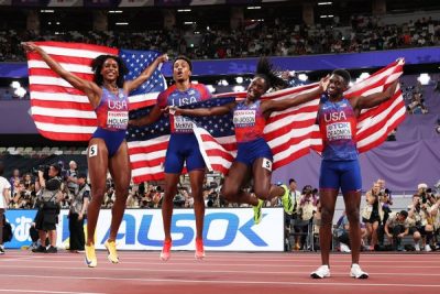 أمريكا تكرر إنجازها وتظفر بذهب 4×400 متر مختلط في طوكيو