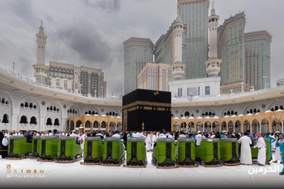 35 دقيقة فقط لتنظيف المسجد الحرام