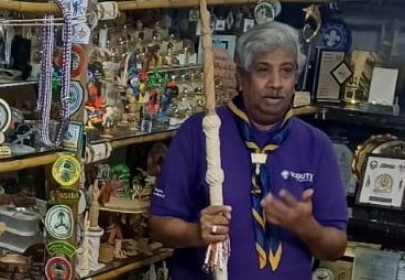 الرائد الكشفي (محراب) لشاهد الآن :  الملك عبدالعزيز أمر بإنشاء الكشافة